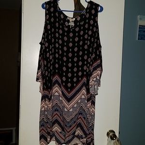 Cute size 1x Cold Shoulder Dress